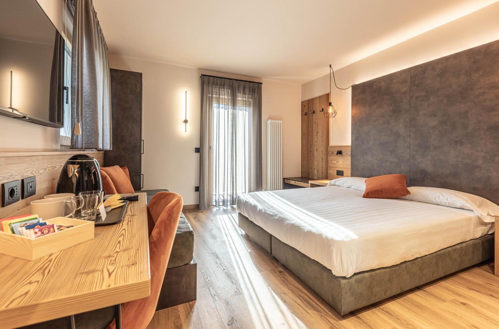 Hotel Laste' Caldes Ngoại thất bức ảnh