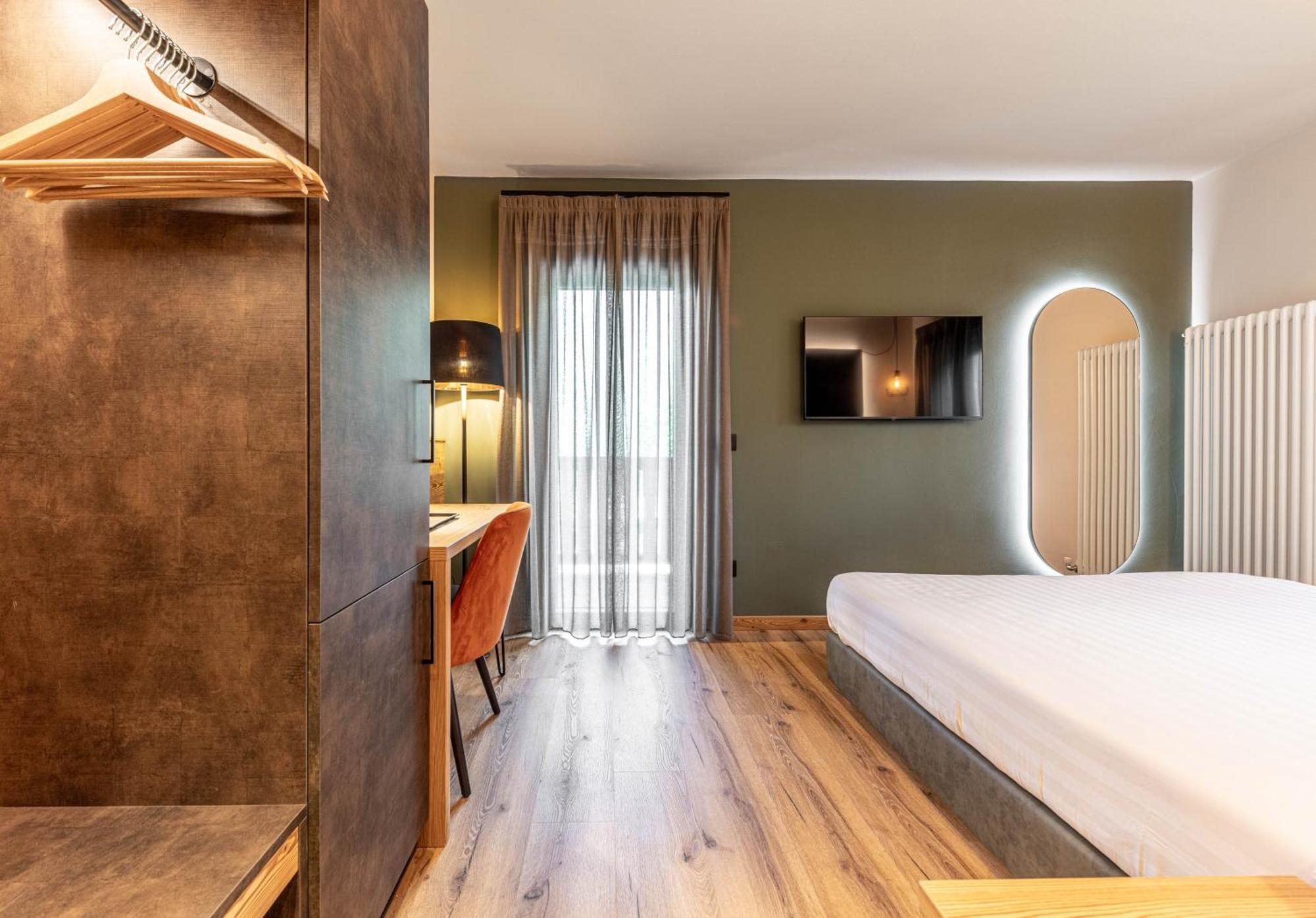 Hotel Laste' Caldes Ngoại thất bức ảnh