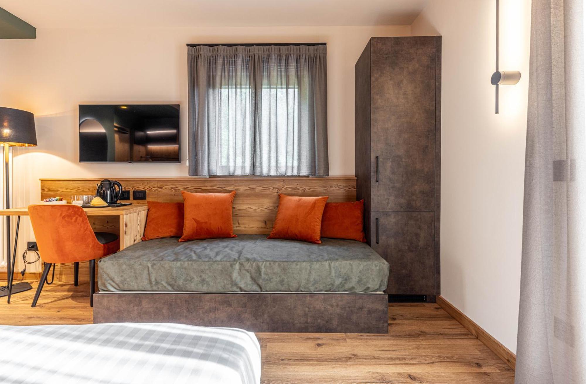 Hotel Laste' Caldes Ngoại thất bức ảnh