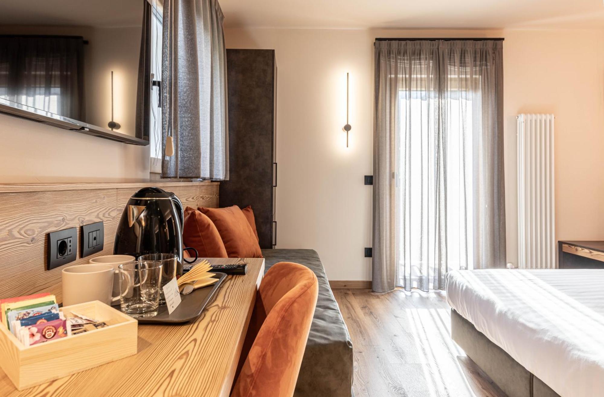 Hotel Laste' Caldes Ngoại thất bức ảnh