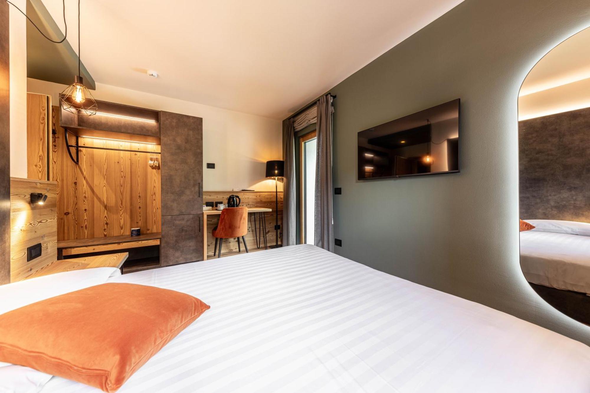 Hotel Laste' Caldes Ngoại thất bức ảnh