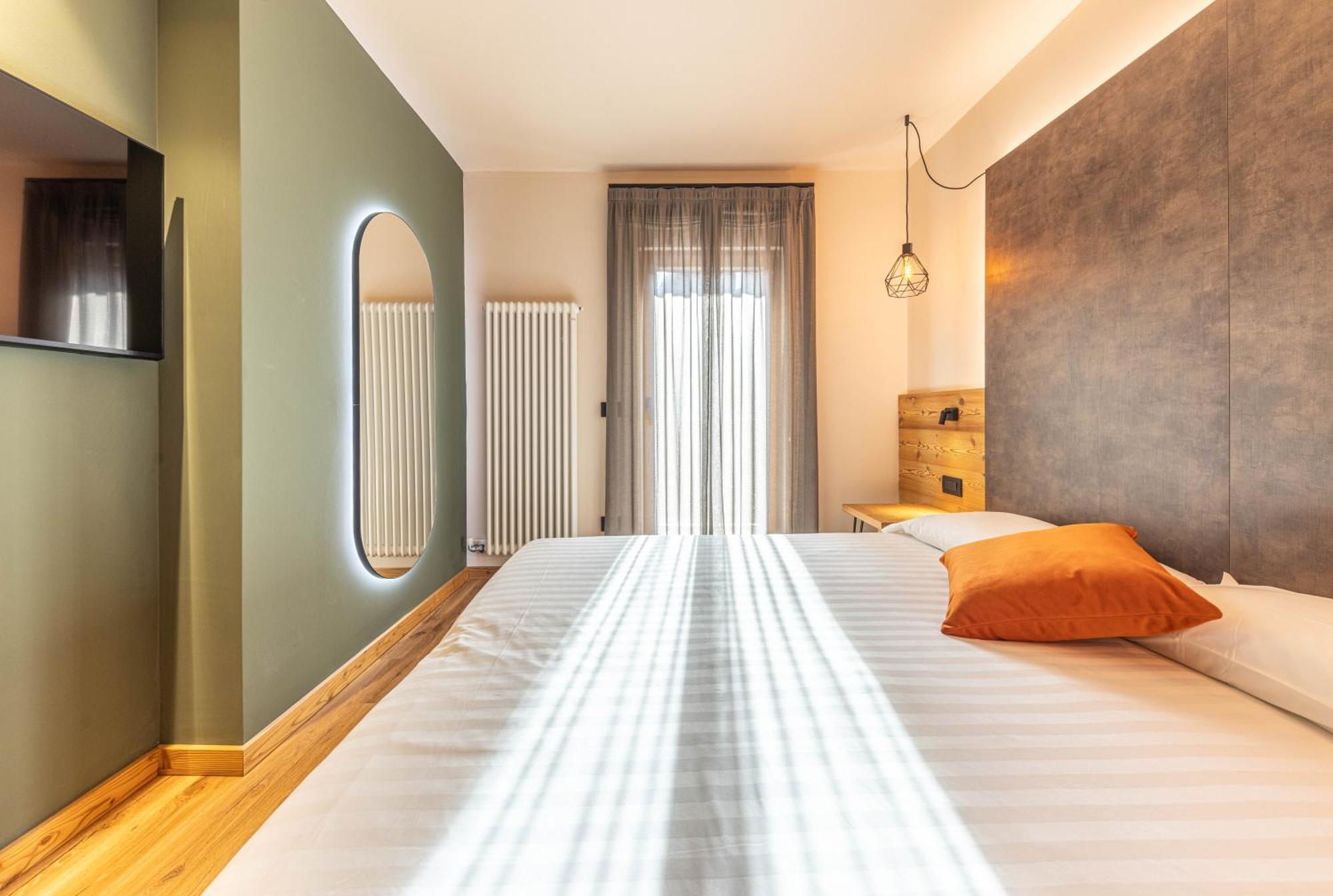 Hotel Laste' Caldes Ngoại thất bức ảnh