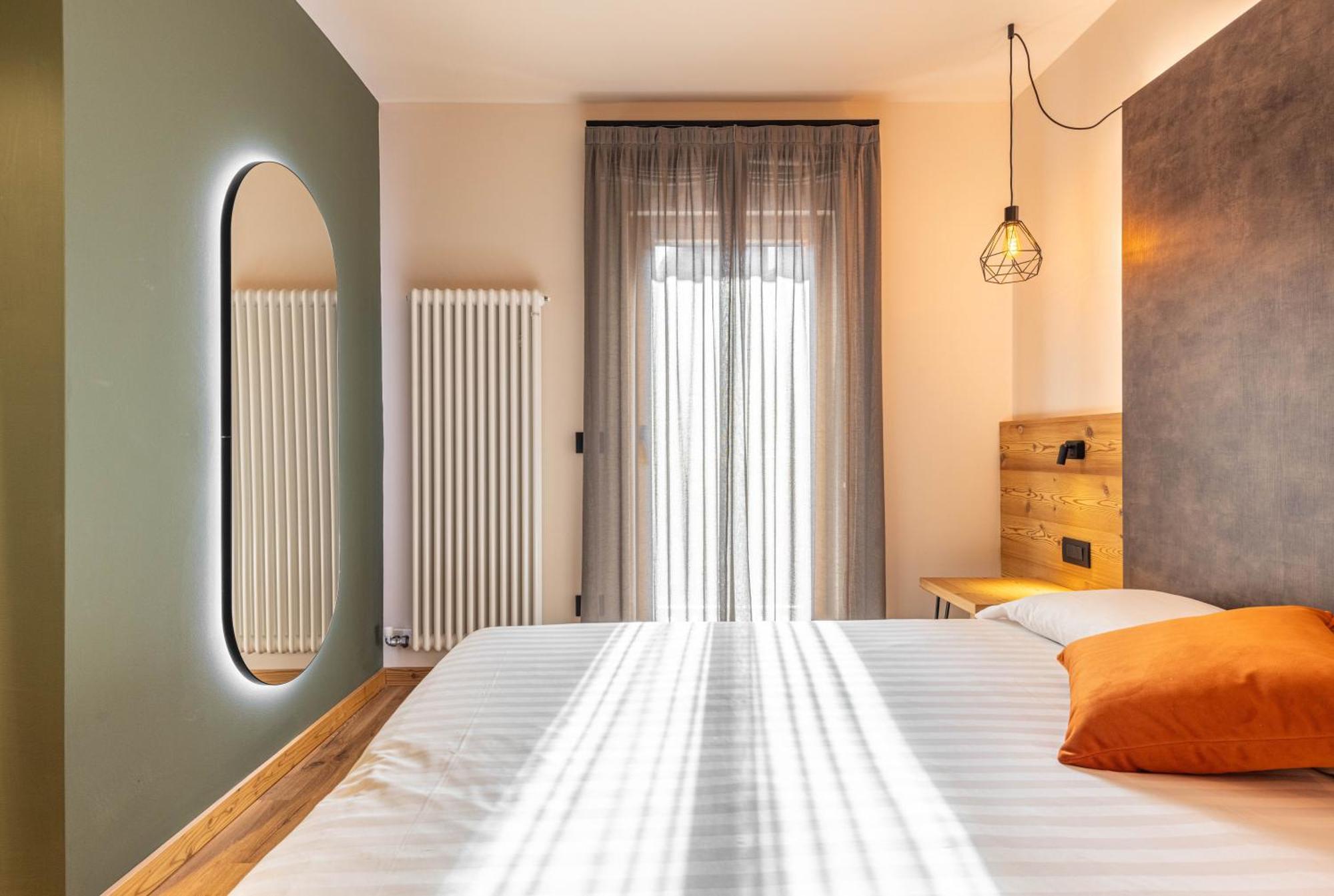 Hotel Laste' Caldes Ngoại thất bức ảnh